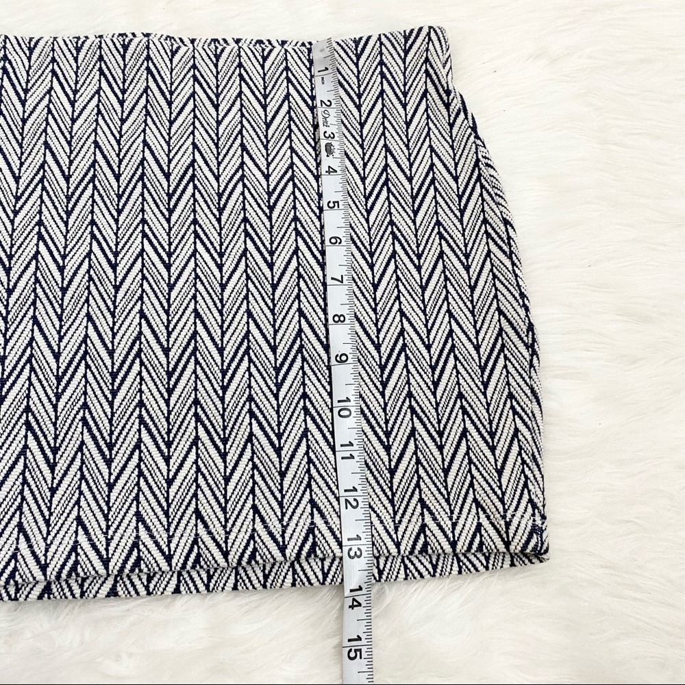 ZARA Print Mini Skirt - Picture 3 of 4